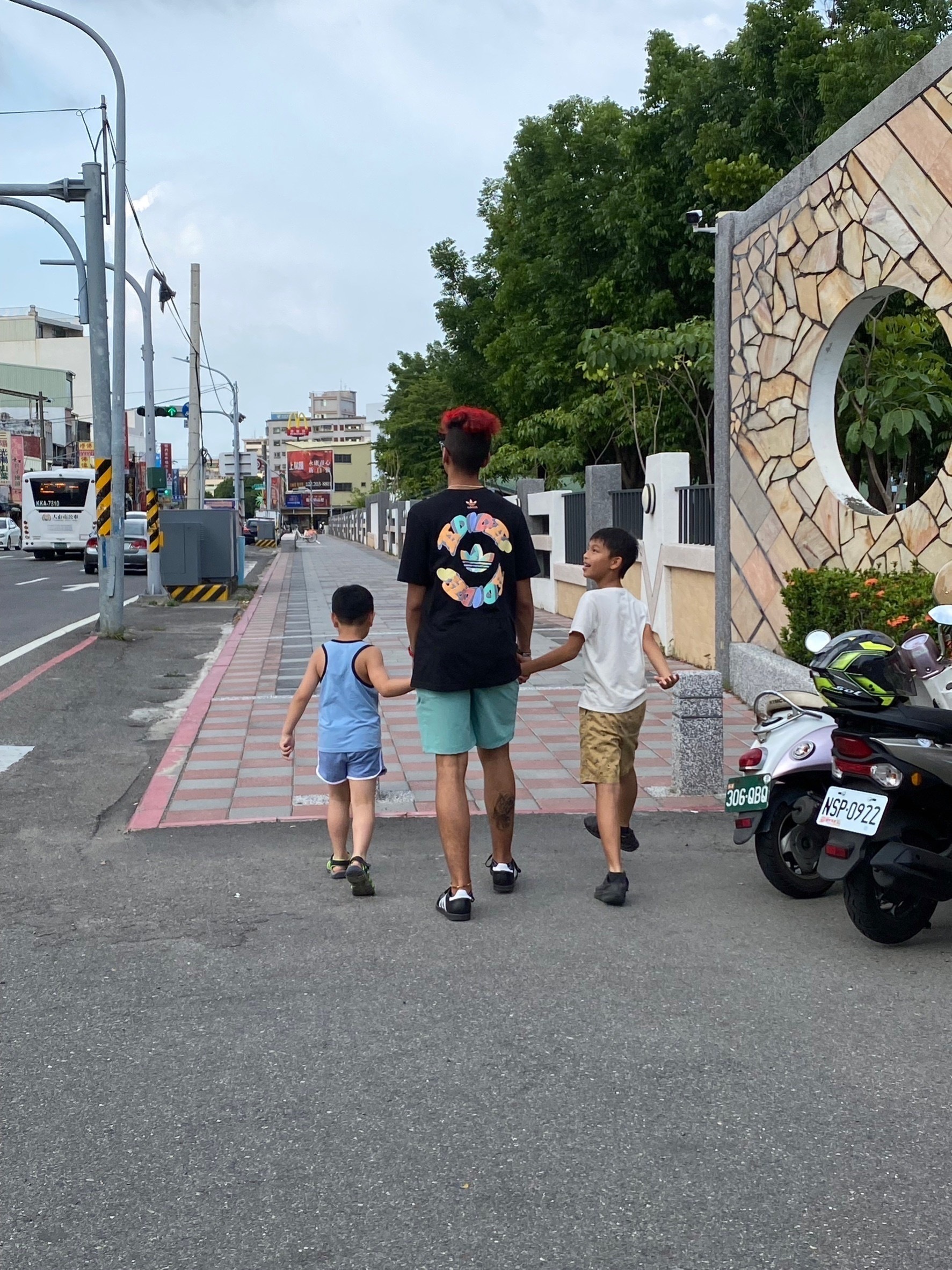 RS50959 Lucas Aurore Language Partner